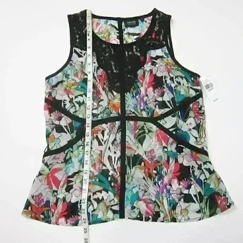 Sleeveless Top Medium Blouse Black Lace Neck & Multicolor Floral Print Flowy NEW - Picture 16 of 16
